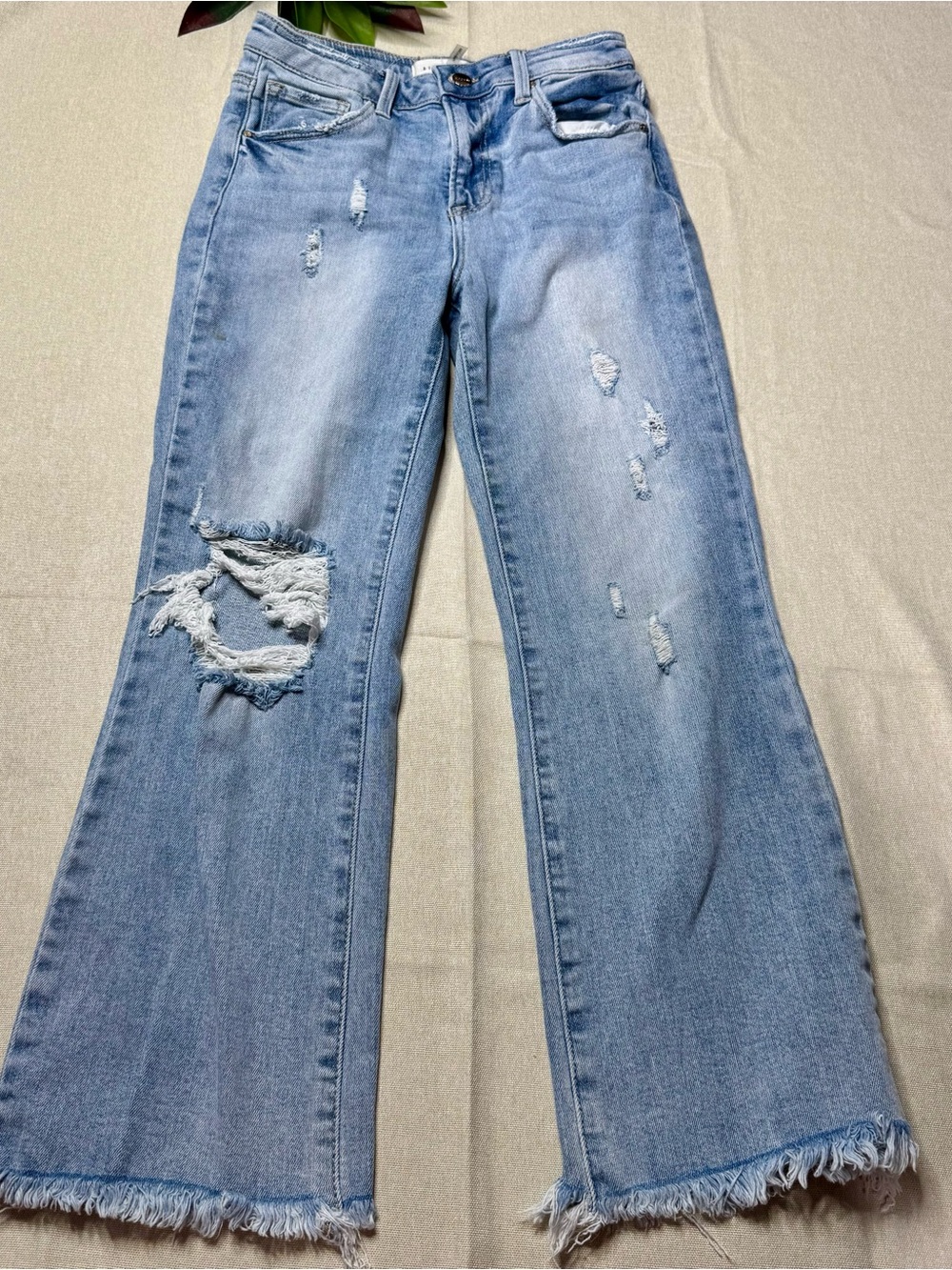 Risen Light Wash Distressed Wide Leg Jeans Raw Hem High Rise Size 5/27 - Picture 3 of 11